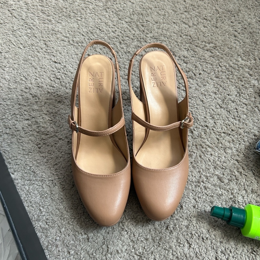 Naturalizer Tan Block Heels with Strap